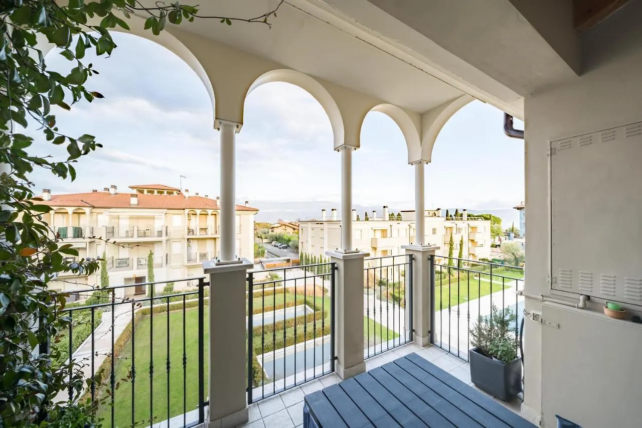 Apartment Ferienwohnung Pool - Relais Fasanella - By Host4U Toscolano-Maderno