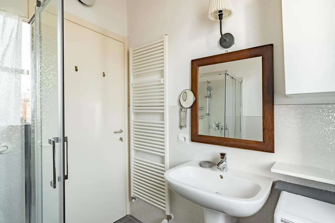 Apartment Ferienwohnung Pool - Relais Fasanella - By Host4U Toscolano-Maderno