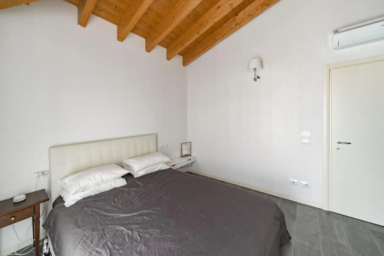 Ferienwohnung Pool - Relais Fasanella - By Host4U Toscolano-Maderno